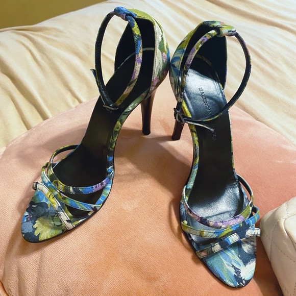 SOLD ✖️ - Picture 3 of 15